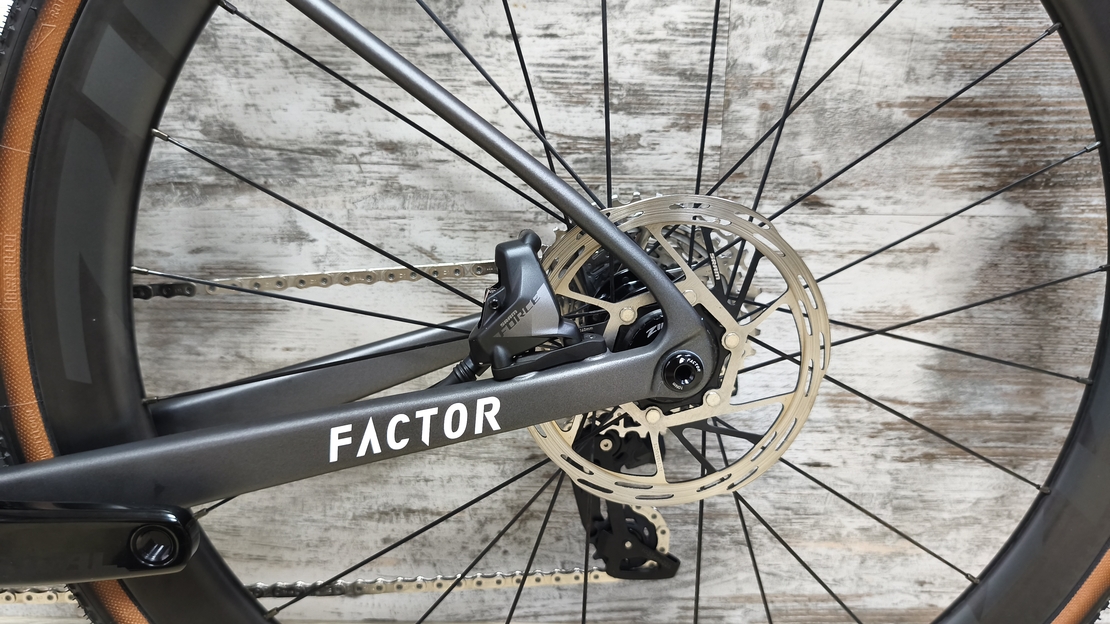 Factor LS Gravel SRAM Force/Rival AXS CeramicSpeed Zipp 303S Tubeless | 49