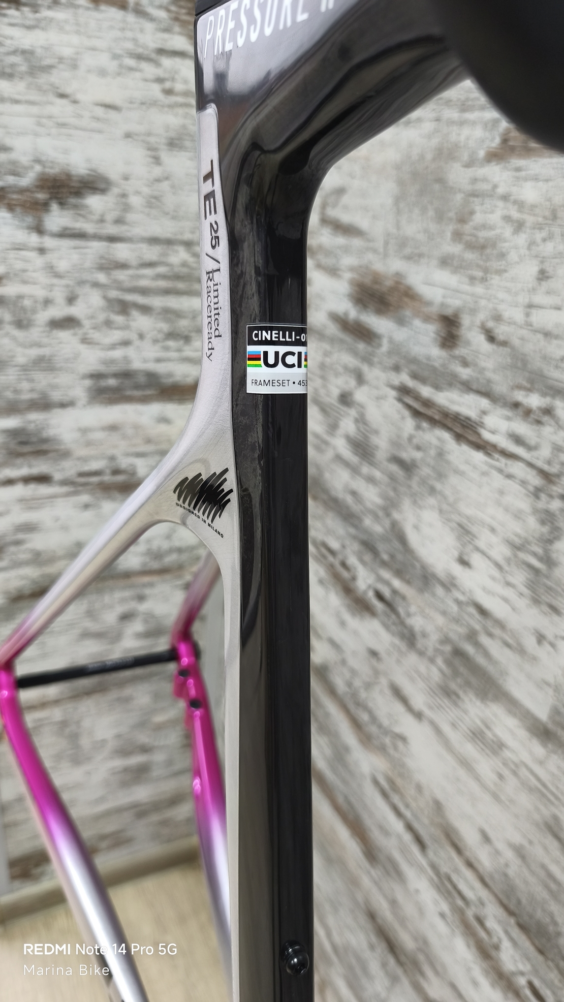 Карбонова рамка Cinelli Pressure II Team Colpack Disc | L