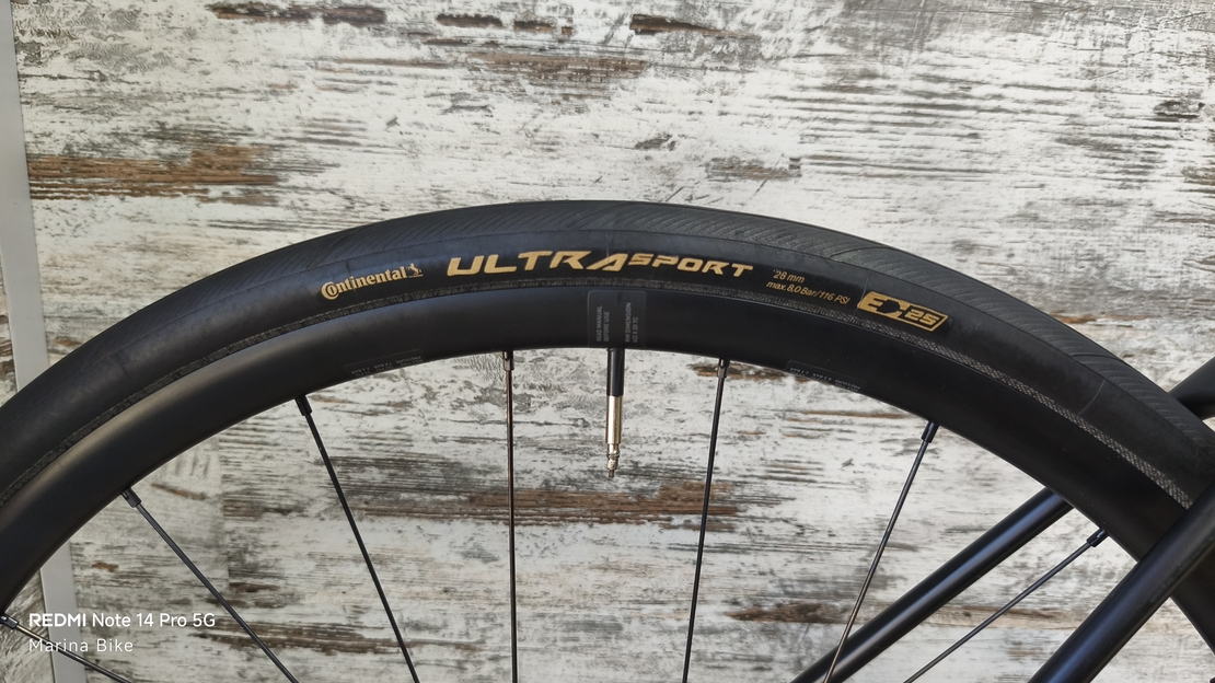 Giant TCR Pro 0 SRAM Force AXS D1 Powermeter DT Swiss Performance | M
