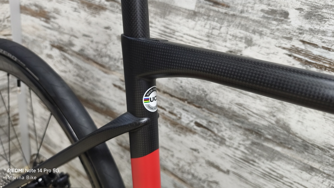 Cipollini Dolomia Ultegra Di2 Aeolus RSL 37 Carbon | L
