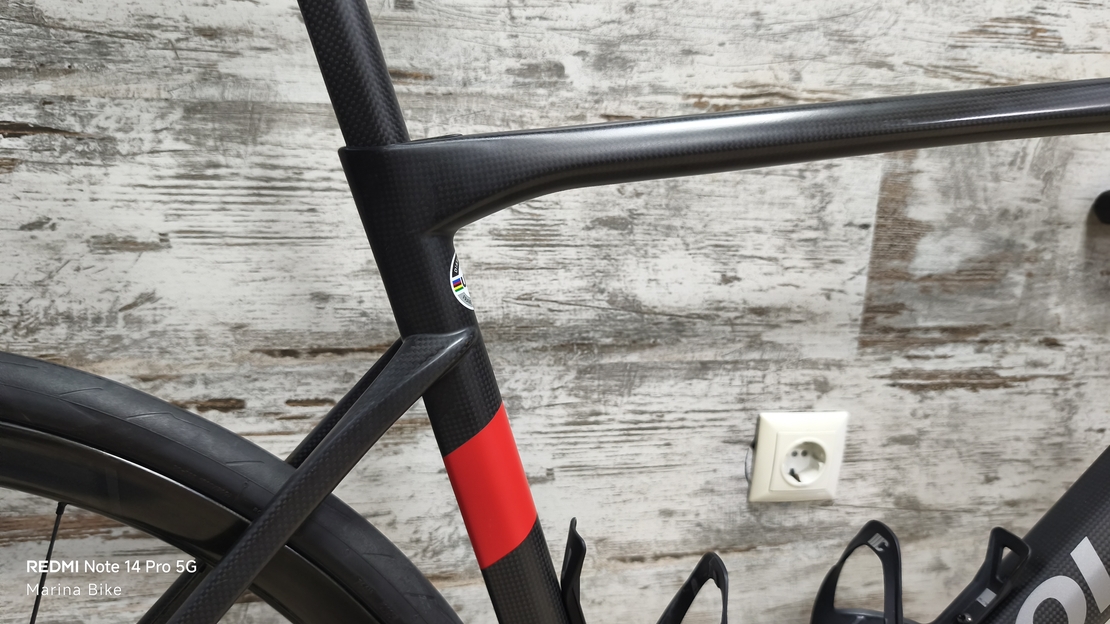 Cipollini Dolomia Ultegra Di2 Aeolus RSL 37 Carbon | L