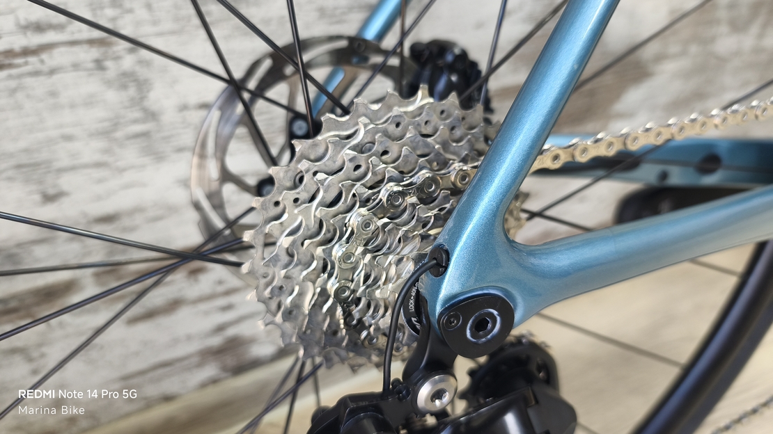 Giant TCR Pro 1 Disc Shimano 105 Di2 DT Swiss R470 | M