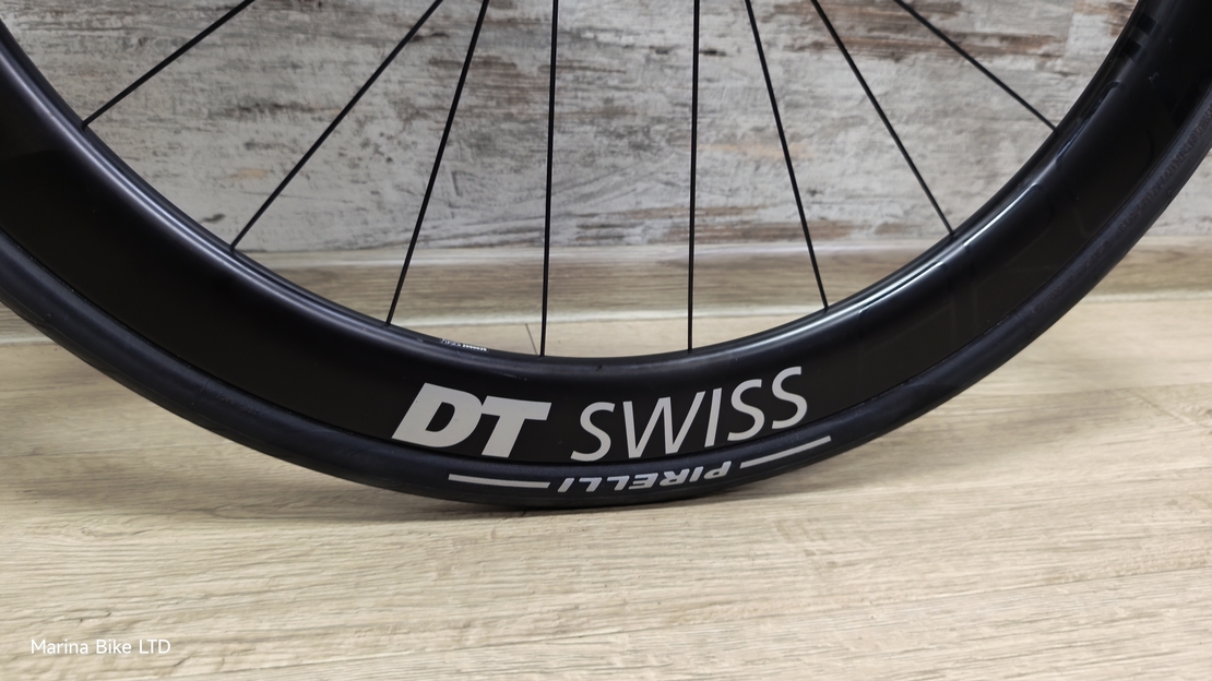 Focus Izalco Max Ultegra Di2 Disc DT Swiss ARC 1450 DiCut | 56