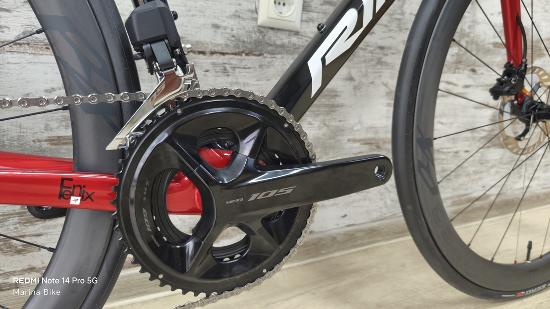 Ridley Fenix SLiC Disc Shimano 105 DI2 Novatec Tubeless | M