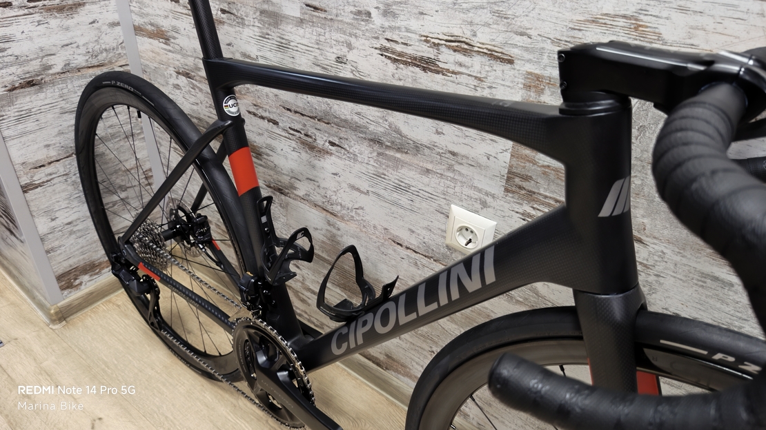 Cipollini Dolomia Ultegra Di2 Aeolus RSL 37 Carbon | L