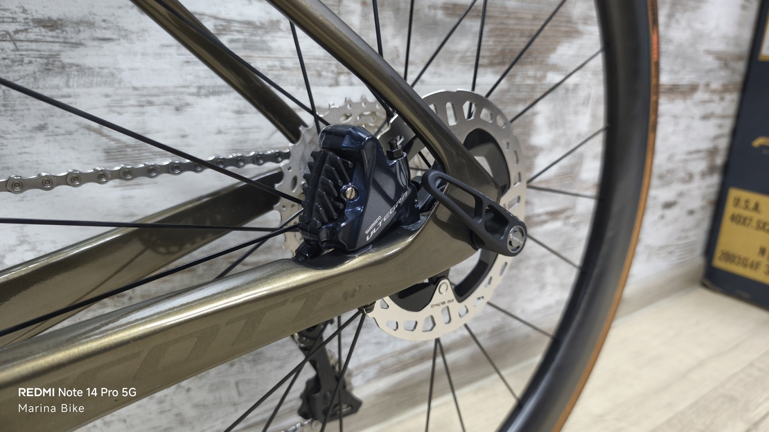 Scott Foil 10 Disc Ultegra Di2 Syncros Carbon | S