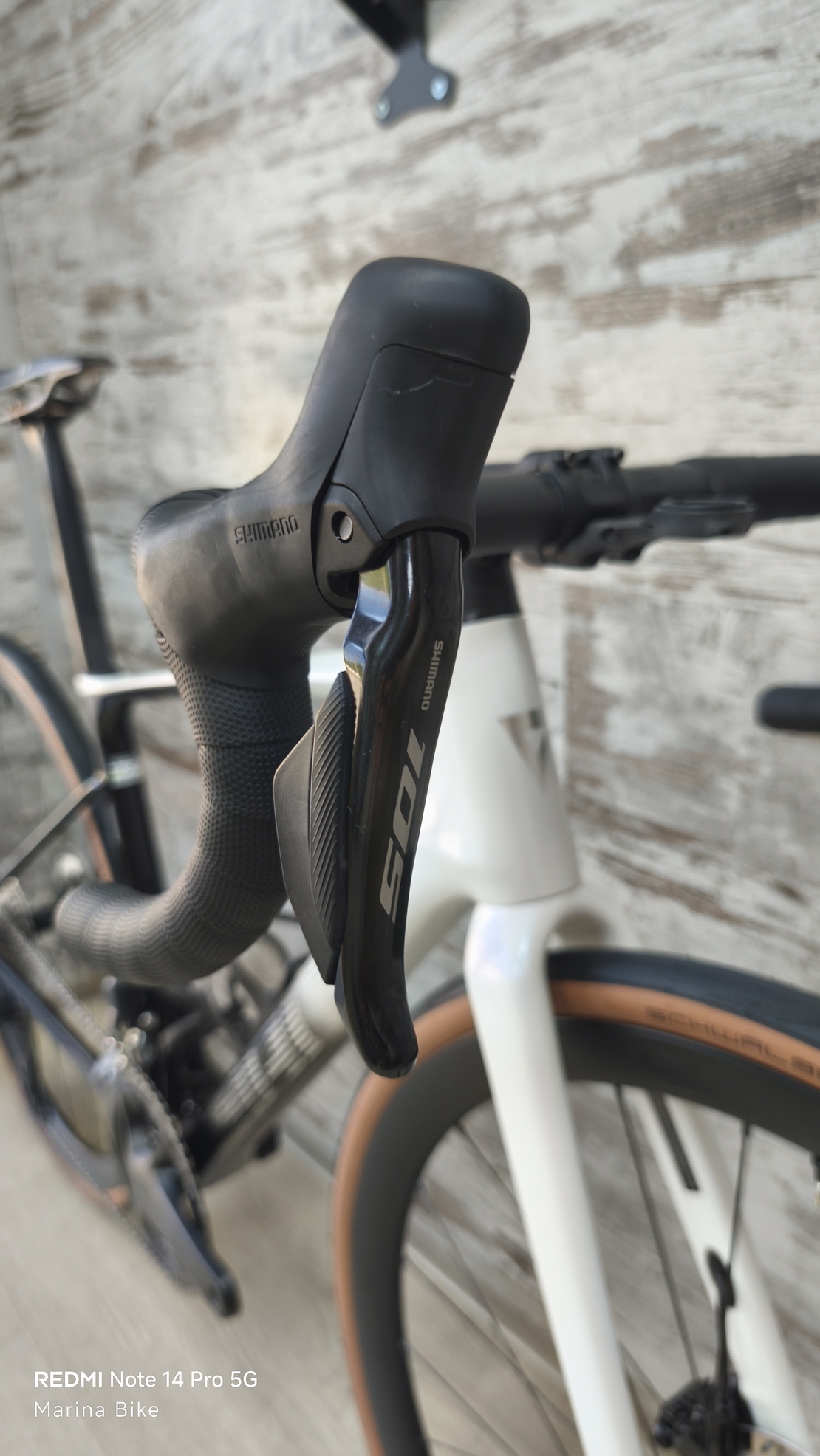 Giant Defy Pro 1 Disc 105 Di2/Ultegra Aeolus Pro 37 Tubeless | S