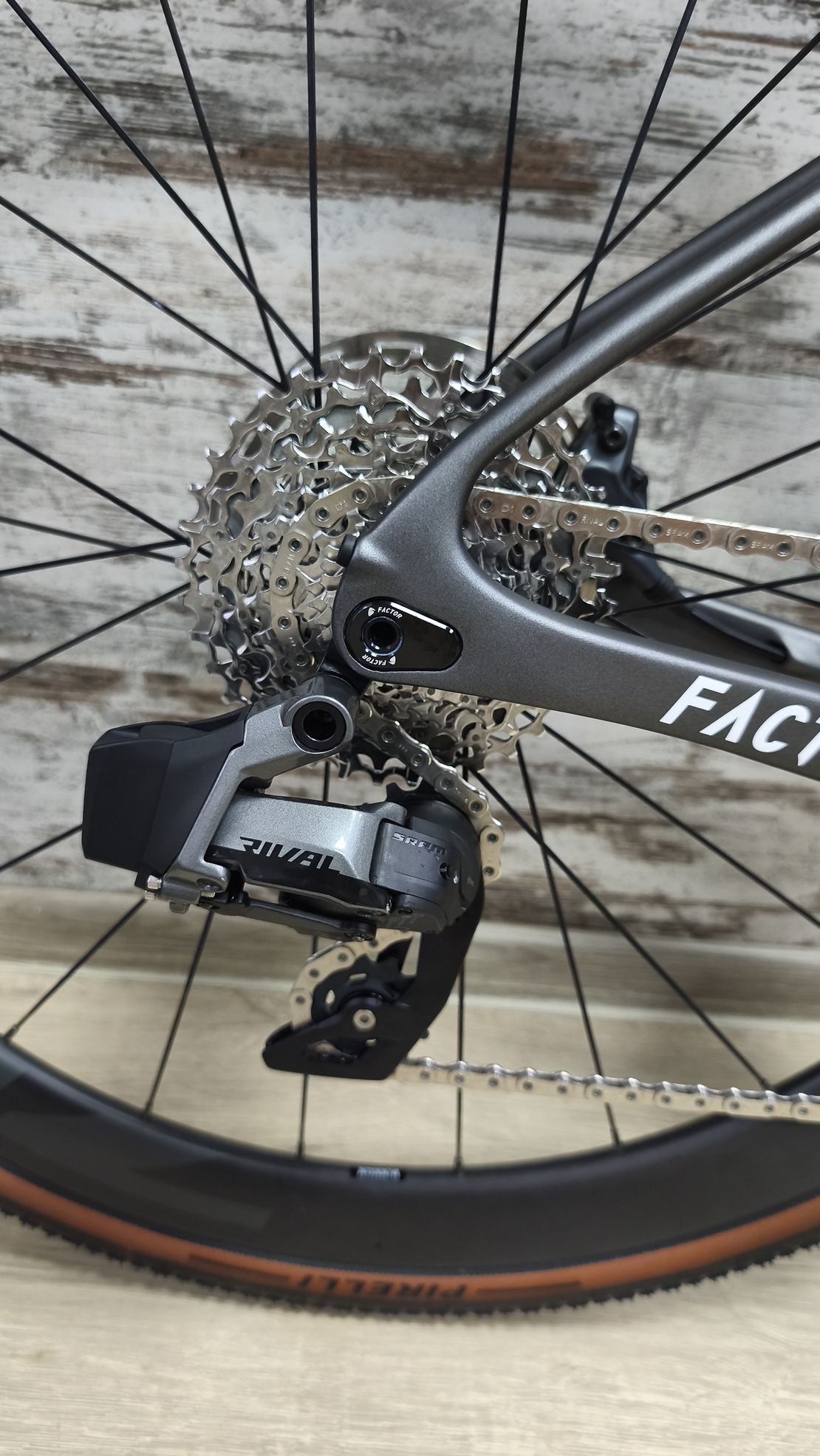 Factor LS Gravel SRAM Force/Rival AXS CeramicSpeed Zipp 303S Tubeless | 49