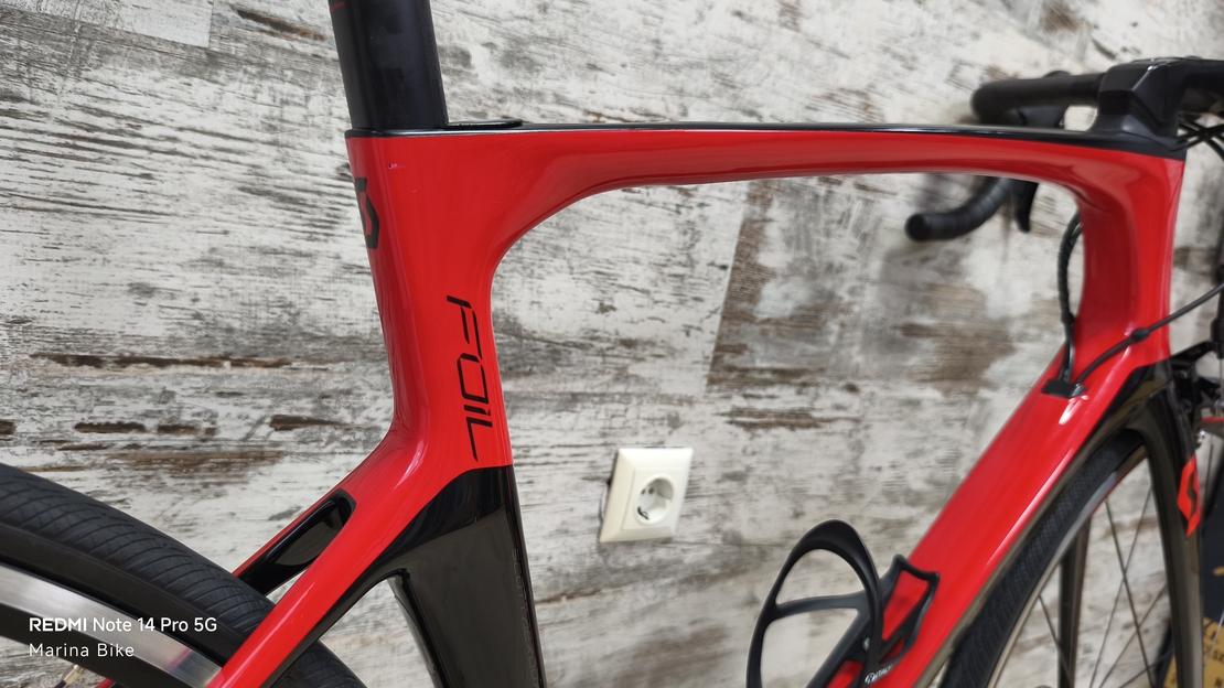 Scott Foil 30 105 R7000 Shimano/Syncros | L