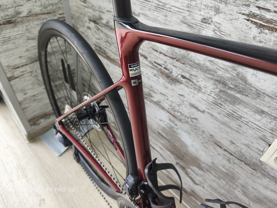 Giant Defy Pro Disc Ultegra Di2 Fulcrum | M/L