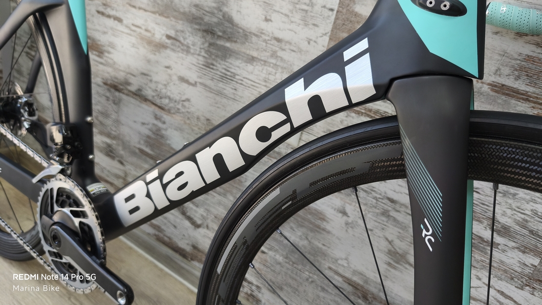 Bianchi Oltre RC Disc SRAM Red AXS Quarq Powermeter Speed 40T Carbon | 57