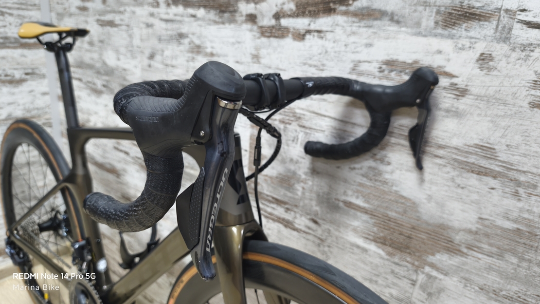 Scott Foil 10 Disc Ultegra Di2 Syncros Carbon | S