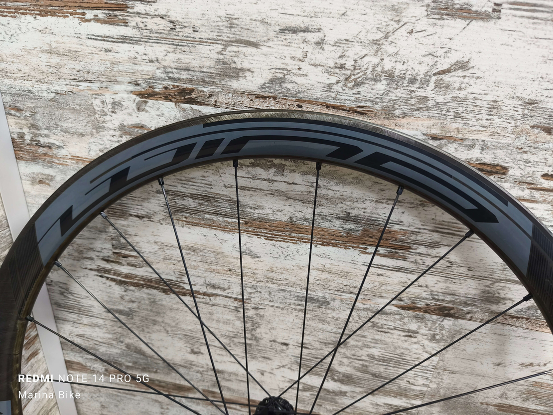 Карбонови капли Fulcrum Wind 40 Disc | HG