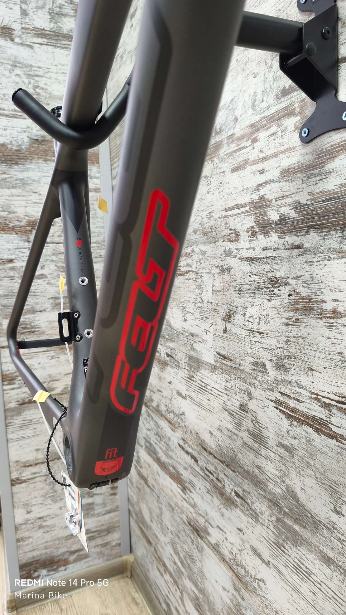 Карбонова рамка FELT ZW2 Rim с дефект на боята | 43