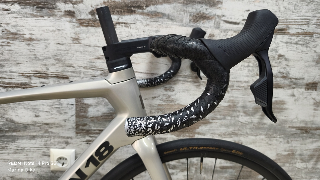 Argon 18 Equation SRAM Rival AXS DT Swiss | M
