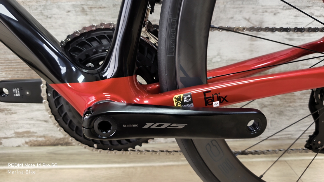 Ridley Fenix SLiC Disc Shimano 105 DI2 Novatec Tubeless | M