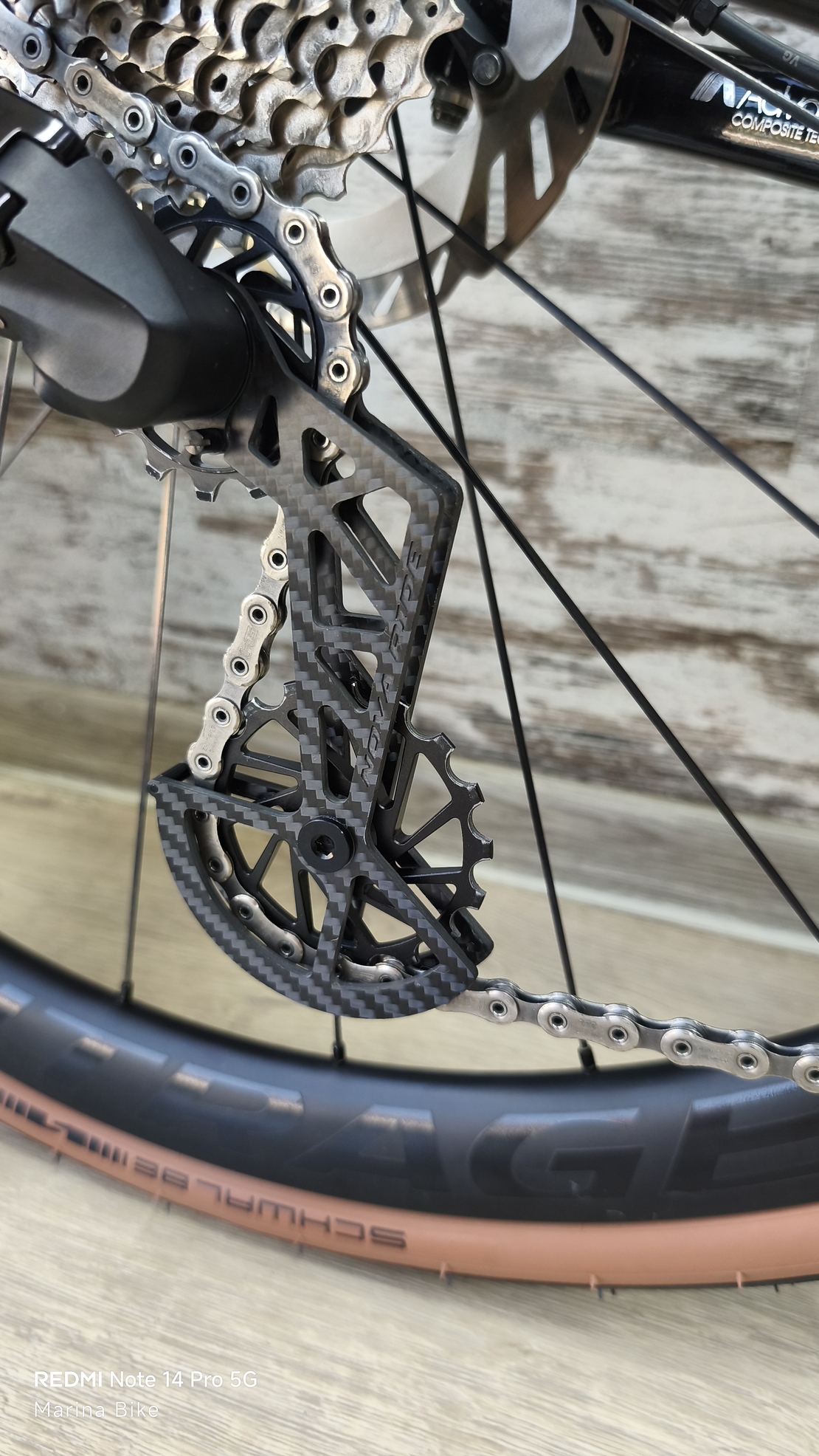 Giant Defy Pro 1 Disc 105 Di2/Ultegra Aeolus Pro 37 Tubeless | S