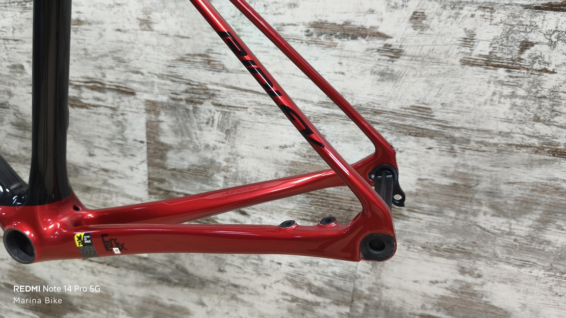 Карбонова рамка Ridley Fenix SLIC Disc Forza Cirrus PRO | M