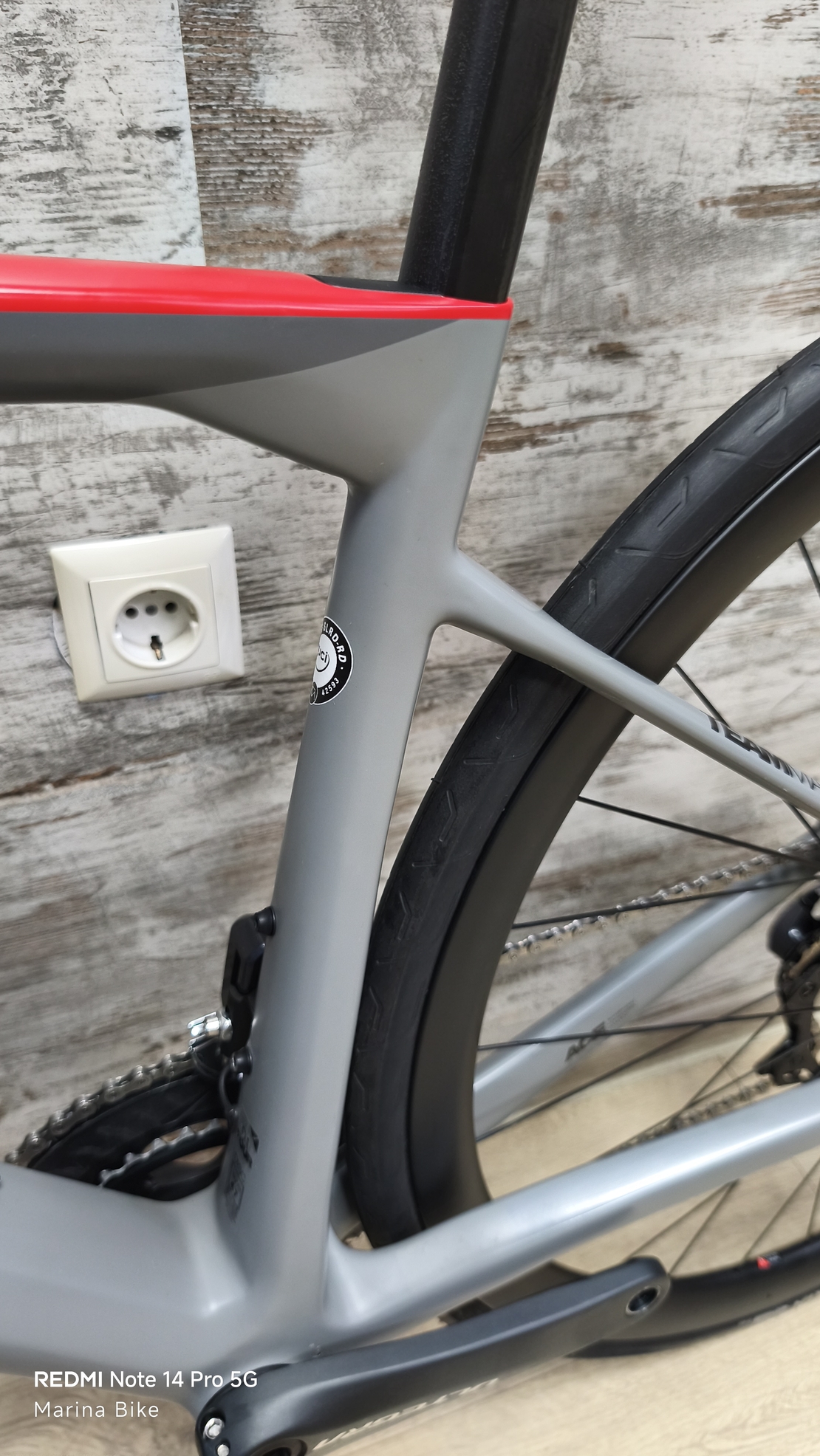 BMC Teammachine SLR01 Four Disc Ultegra Di2 CRD351  | 47