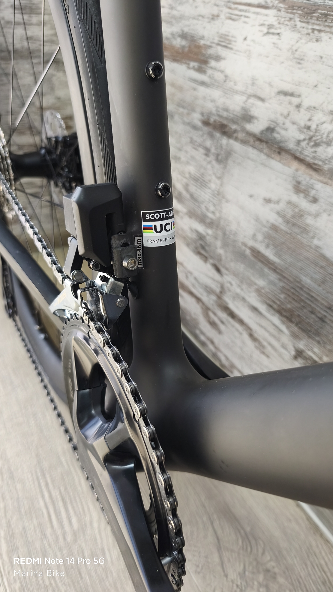 DEMO Scott Addict RC30 105 Di2 Syncros Capital 1.0 | L