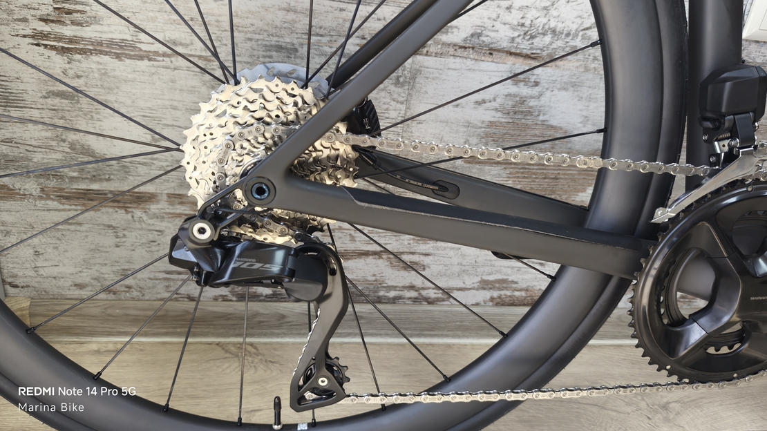 DEMO Scott Addict RC30 105 Di2 Syncros Capital 1.0 | L