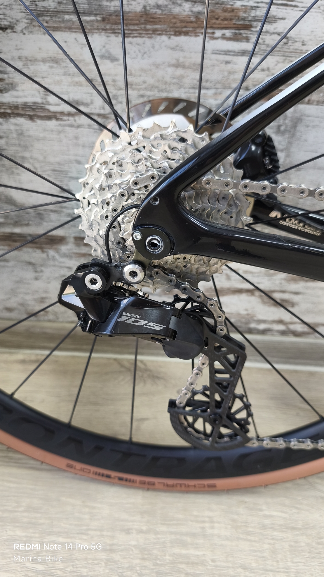 Giant Defy Pro 1 Disc 105 Di2/Ultegra Aeolus Pro 37 Tubeless | S