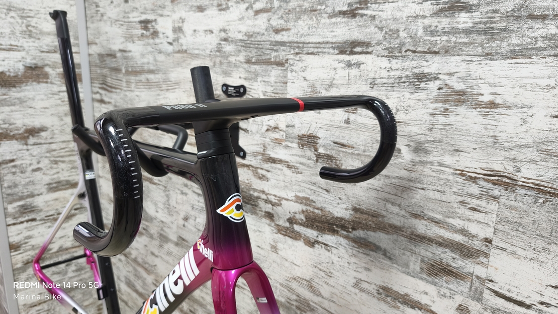 Карбонова рамка Cinelli Pressure II Team Colpack Disc | L