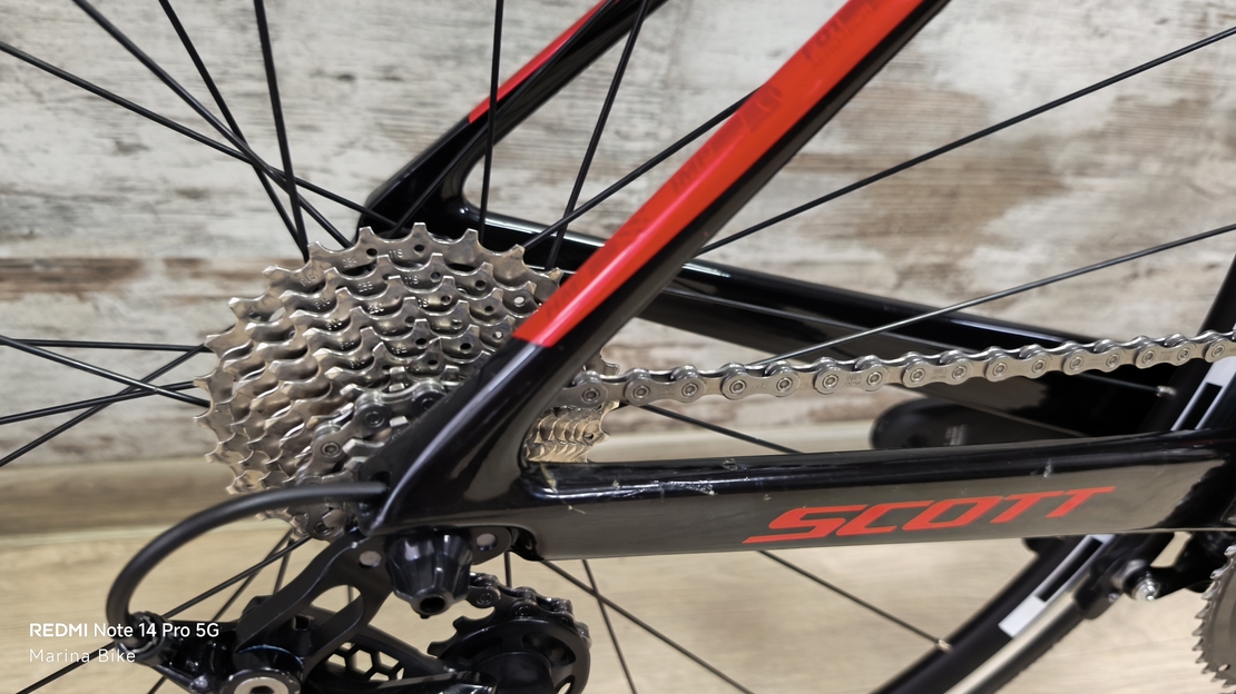 Scott Foil 30 105 R7000 Shimano/Syncros | L