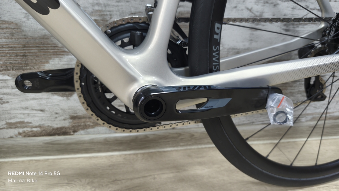 Argon 18 Equation SRAM Rival AXS DT Swiss | M