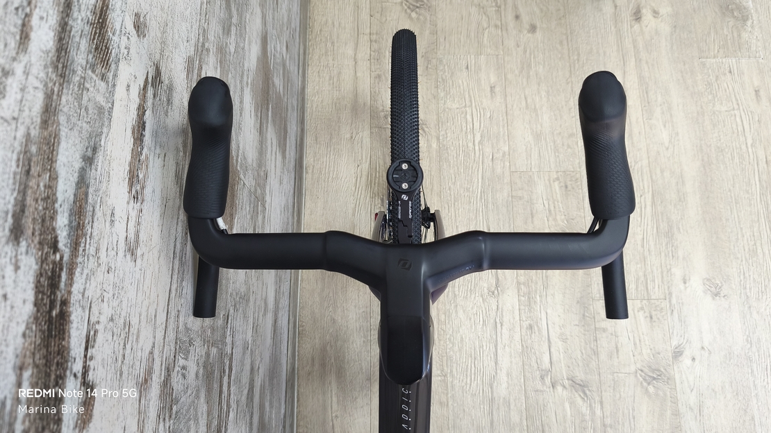Scott Addict 20 Gravel Disc SRAM Force AXS XPLR Aeolus 3V | S