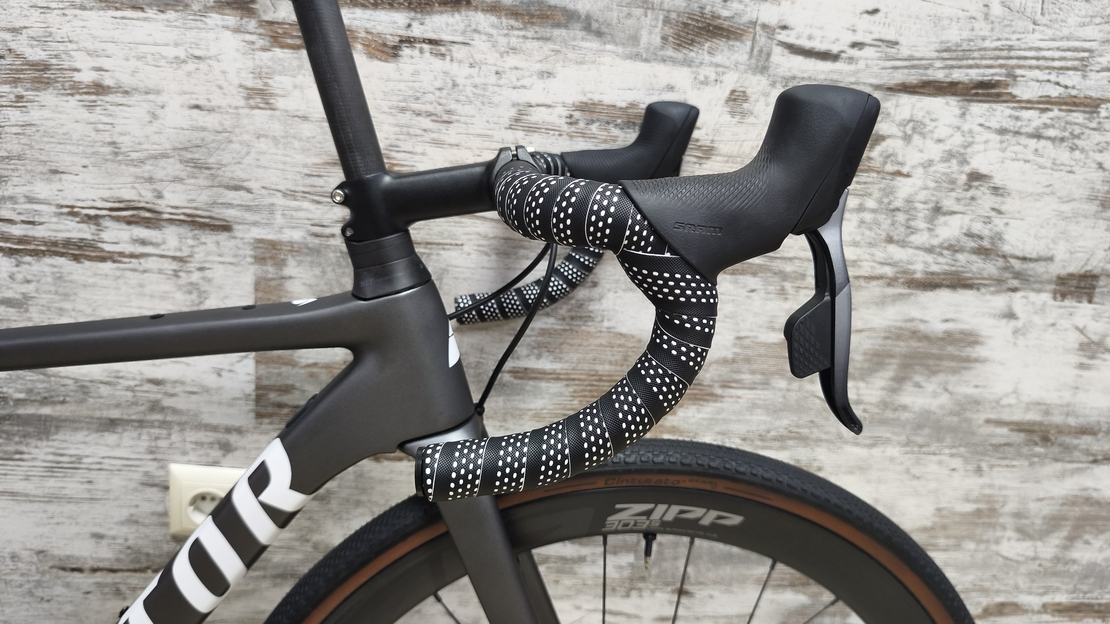 Factor LS Gravel SRAM Force/Rival AXS CeramicSpeed Zipp 303S Tubeless | 49