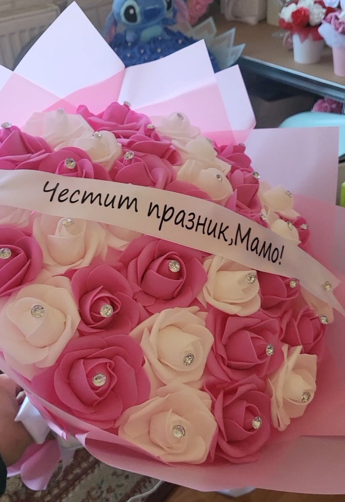 Вечен букет от 33 фоамени рози