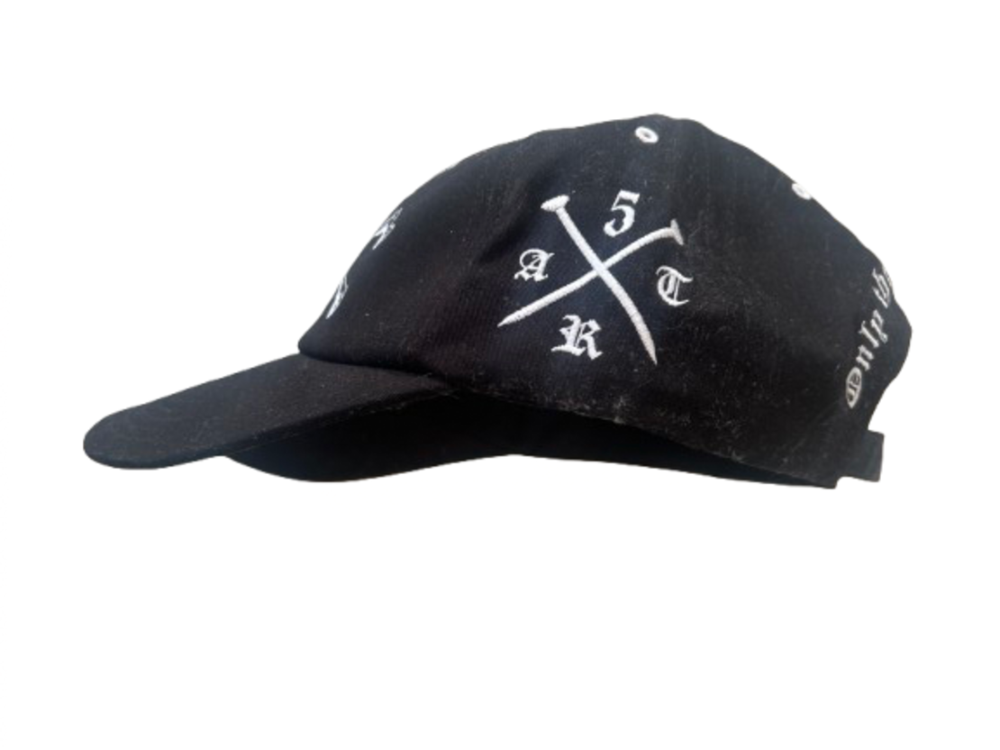 Black baseball cap