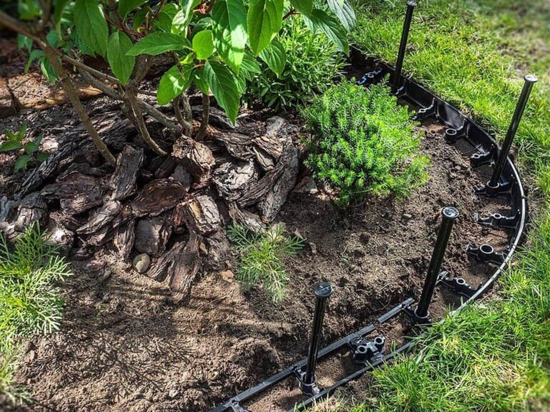 Пирон за лента разделител за трева RIM-BORD и EASY BORDER, 18см х 50 бр