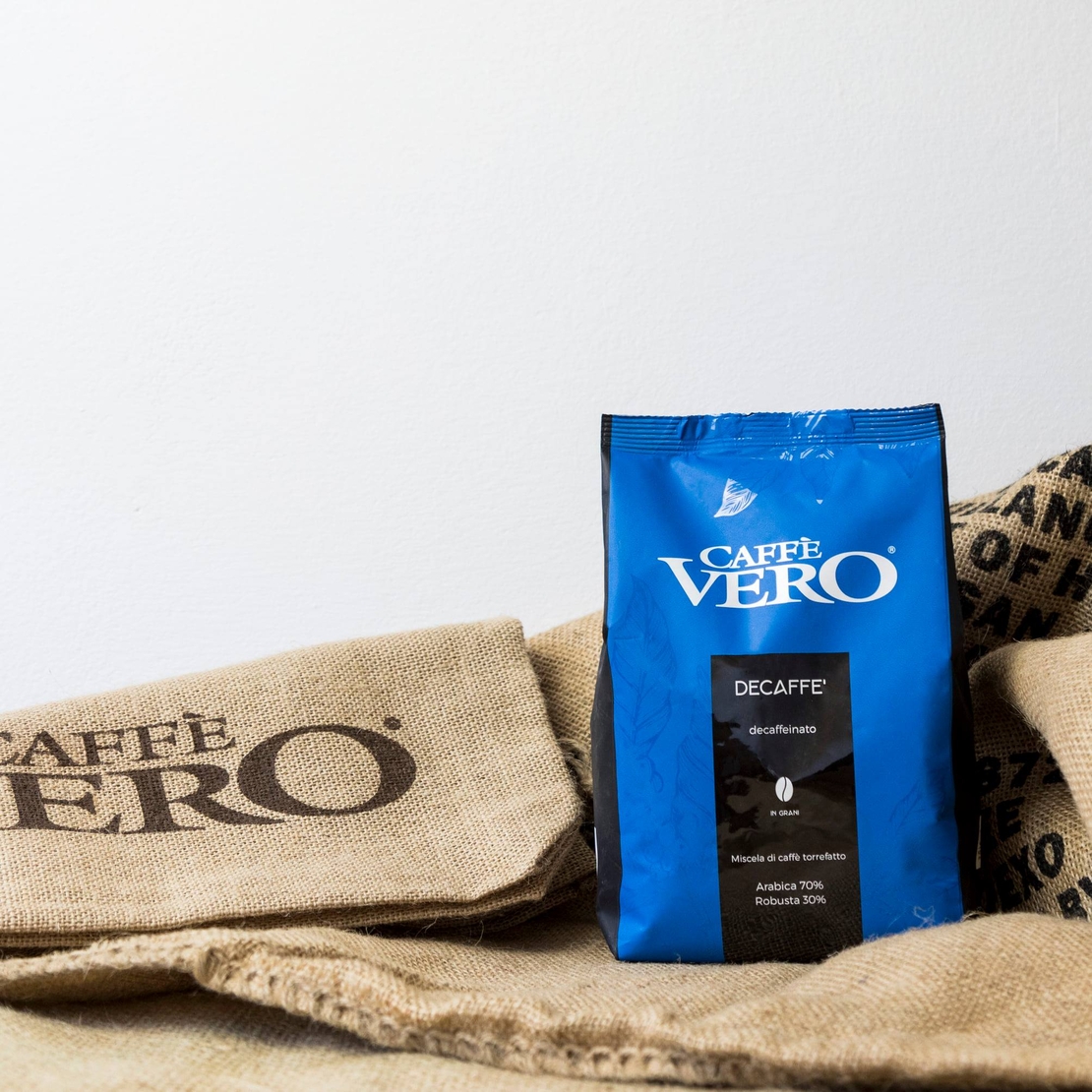 Кафе на зърна VERO DECAFFEINATO 0,500кг.