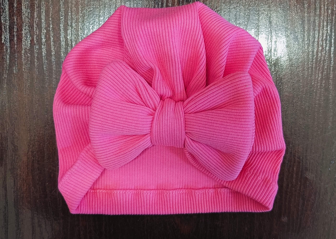 Бебешка шапка тип тюрбан 0-6 месеца