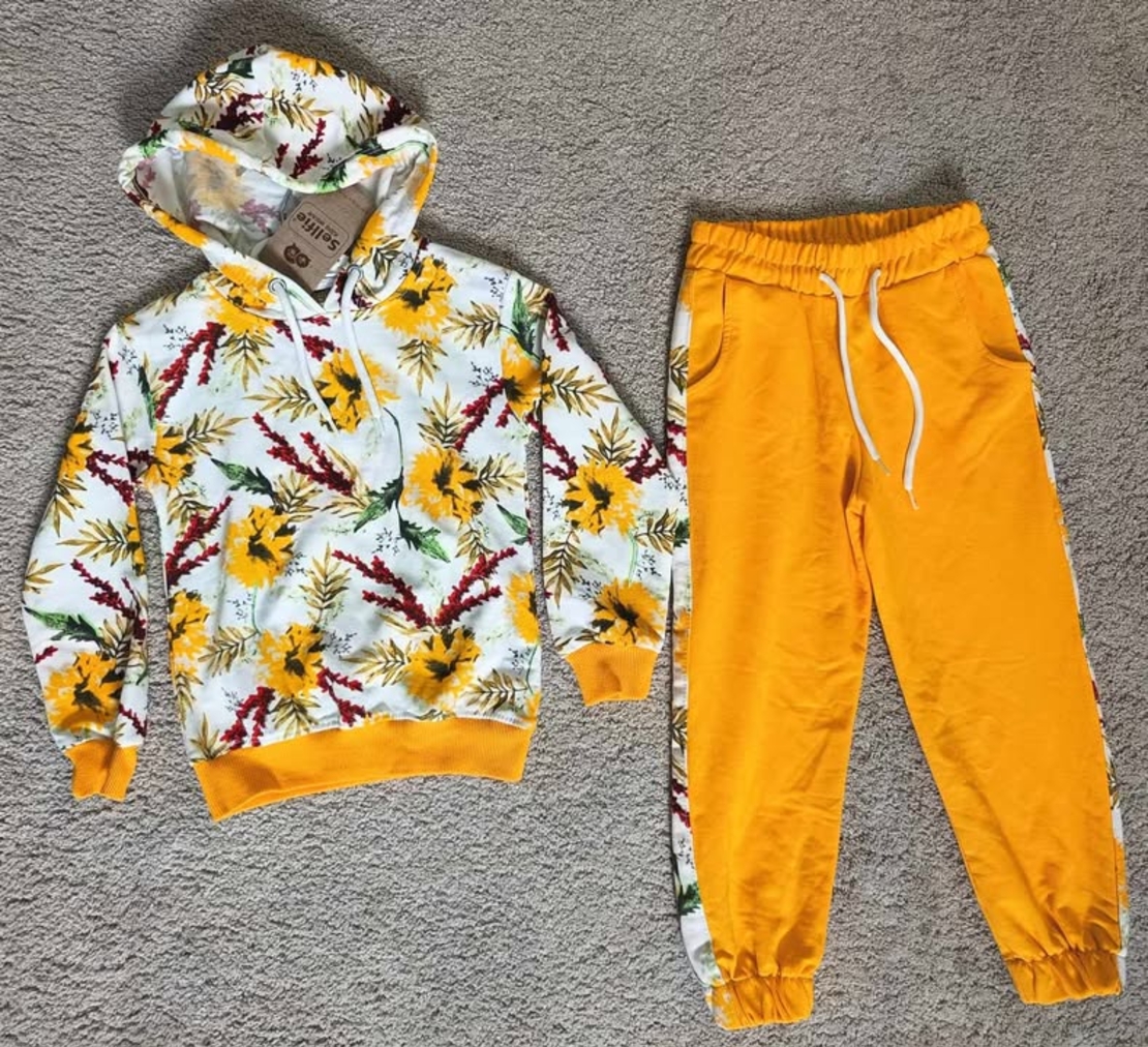 Комплект на цветя