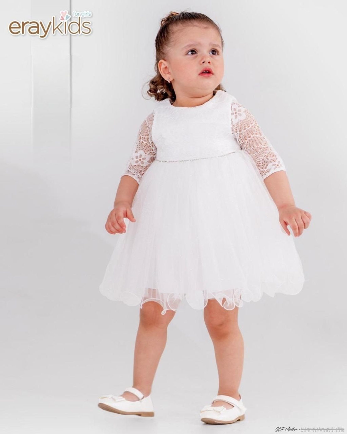 Официална рокля в бяло от тюл и дантела