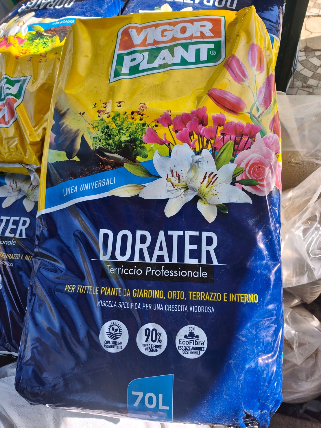 Професионален универсален субстрат Vigor Plant Dorater – 70 л