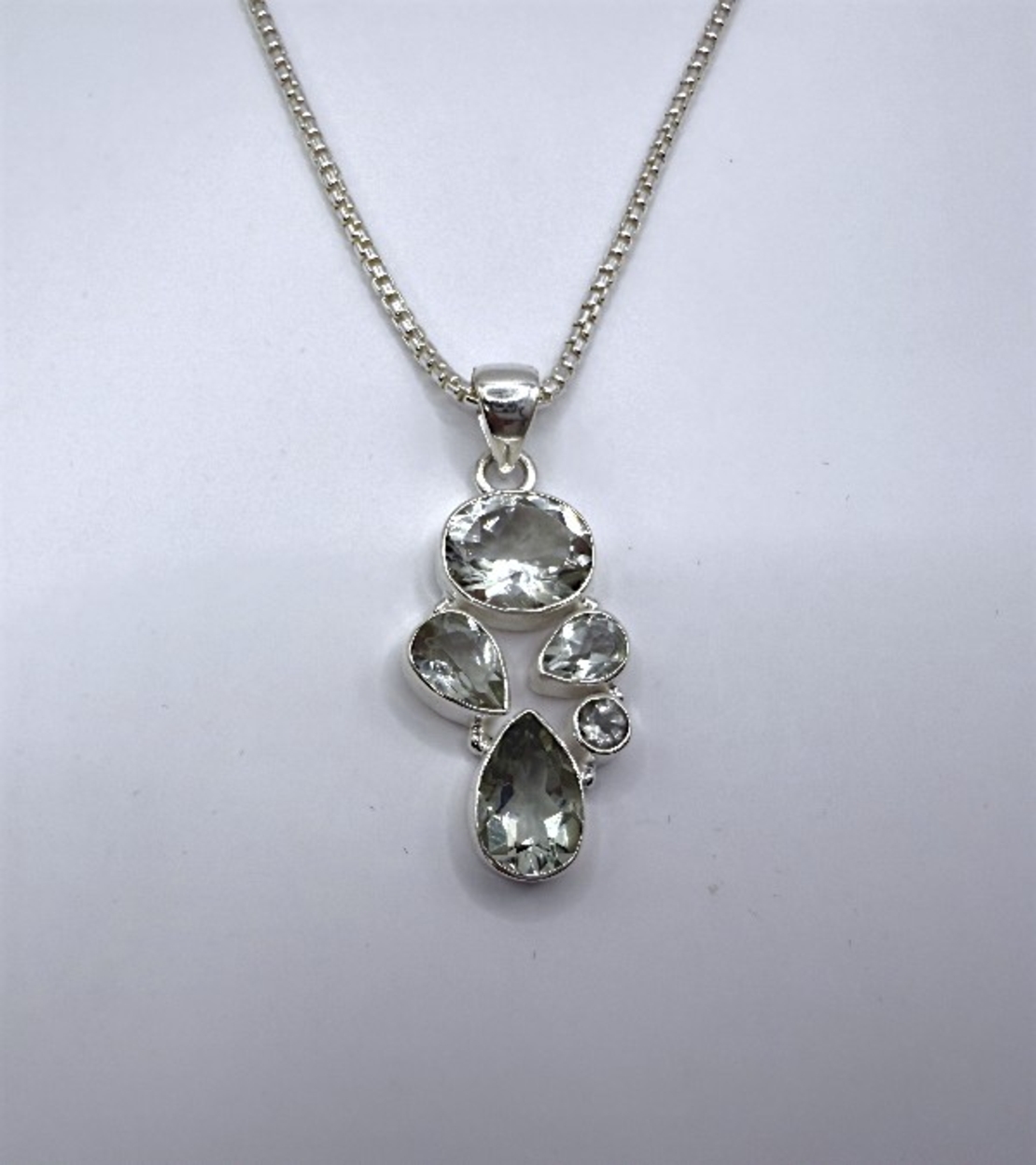 Медальон с празеолит