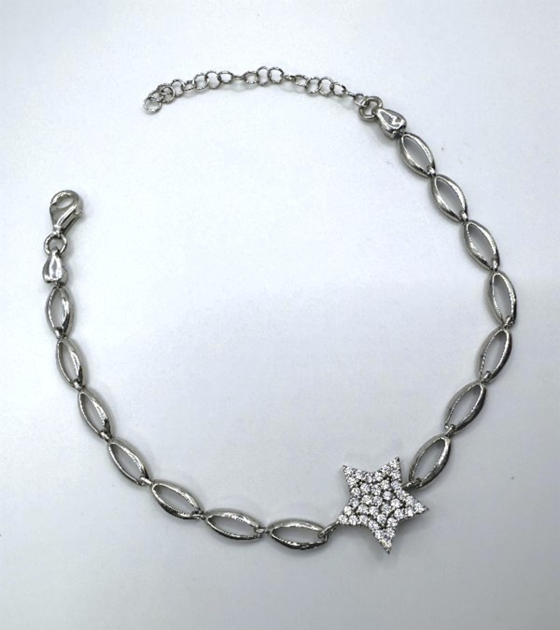 Сребърна родирана гривна със звезда