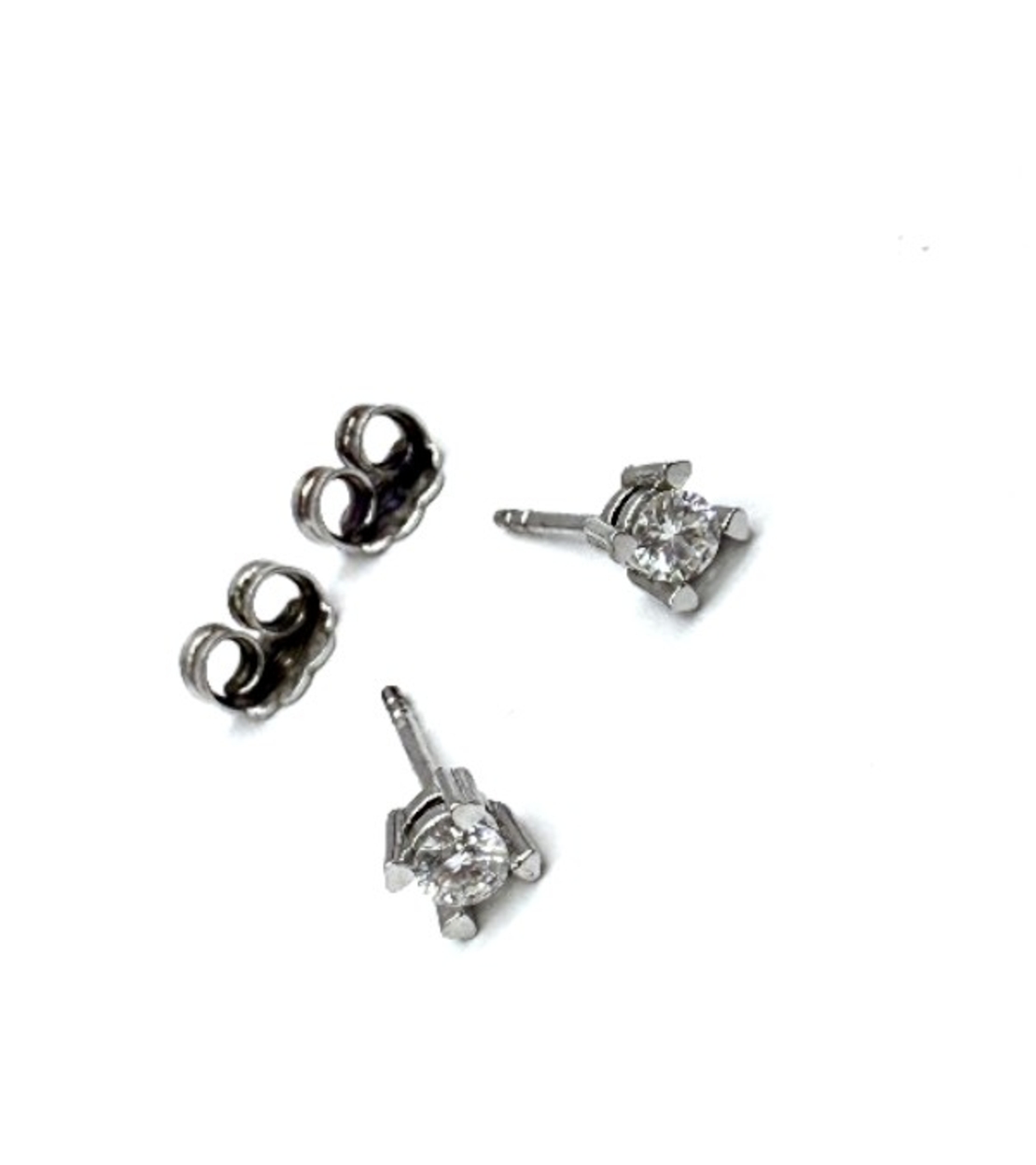 Сребърни обици с мойсанит