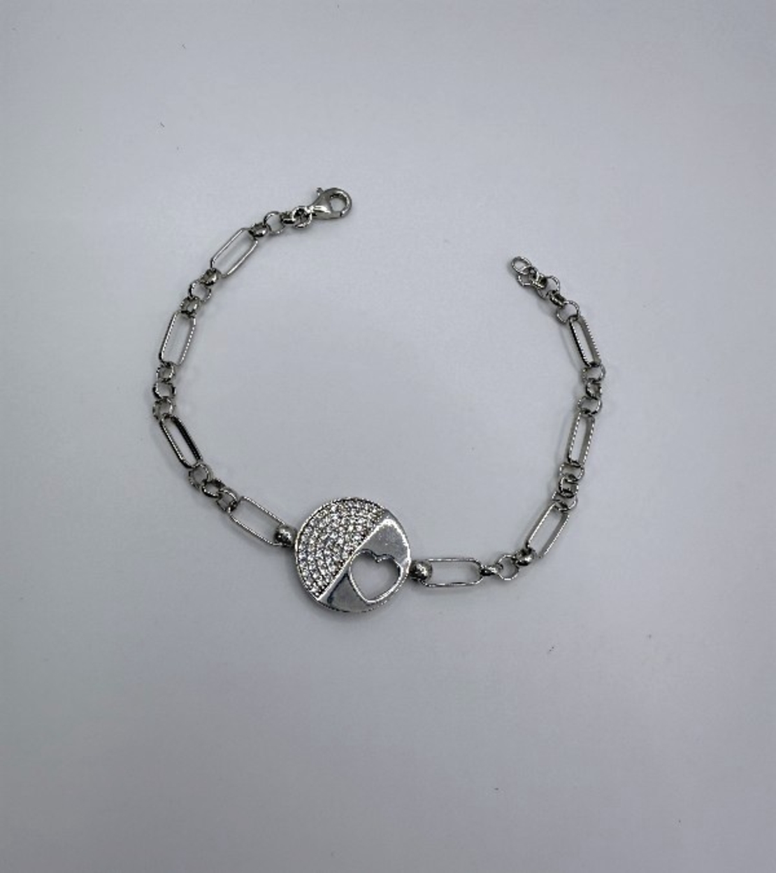 Сребърна гривна с плочка