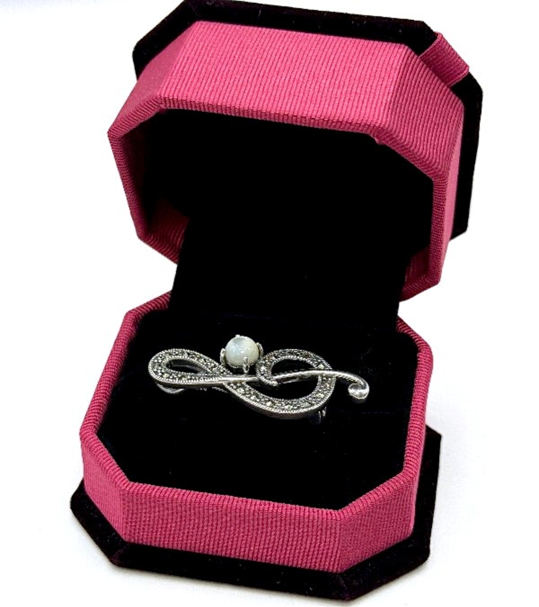 Брошка ключ сол с марказити и седеф