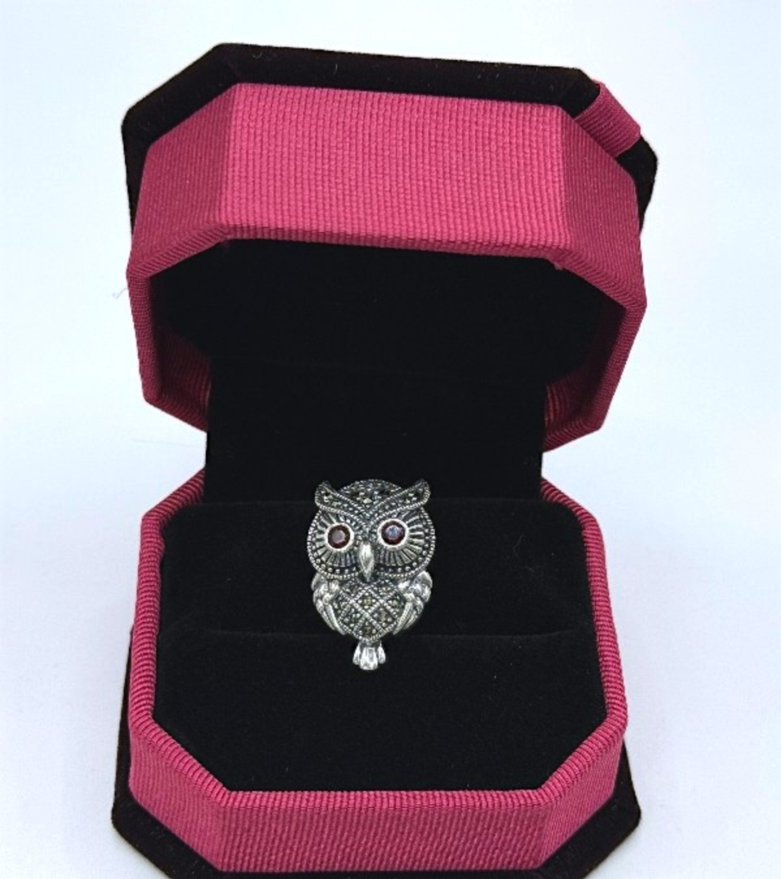 Брошка бухал с марказити и гранат