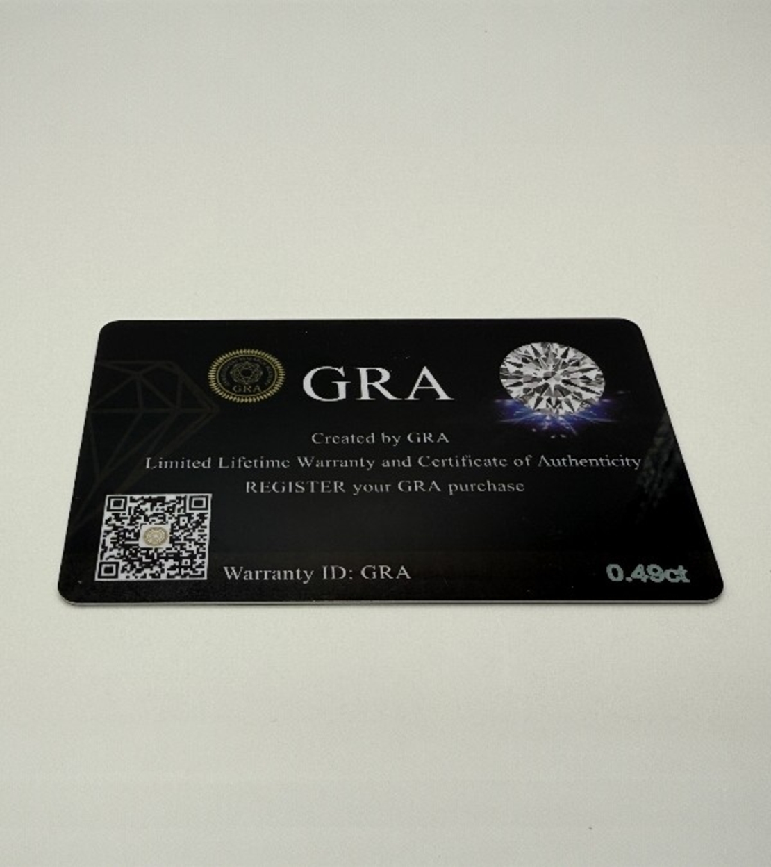 Сребърно колие с мойсанит