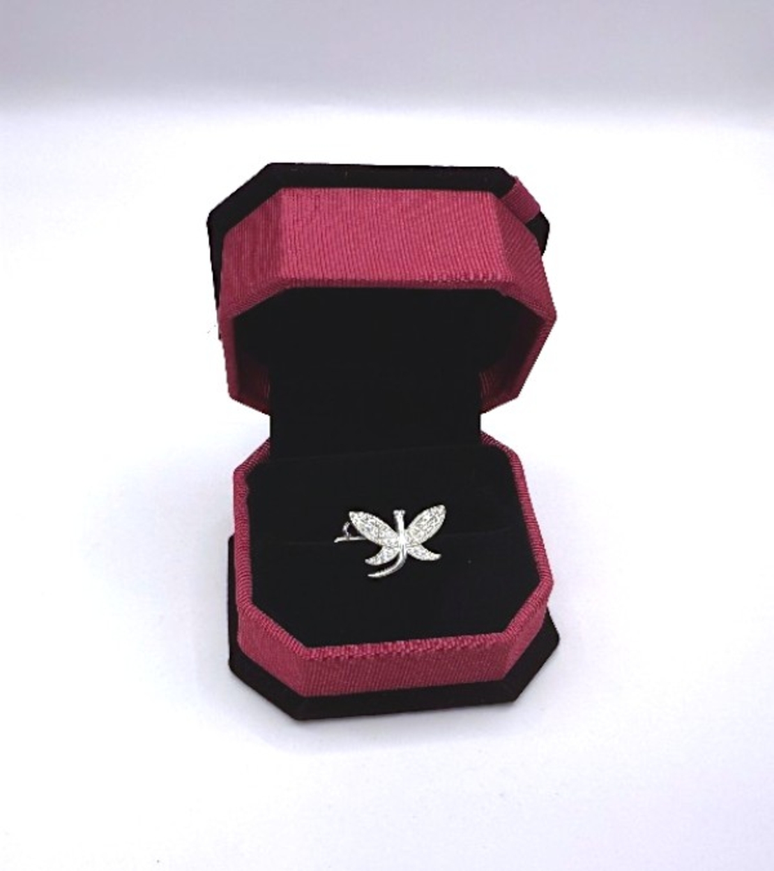 Брошка водно конче с циркони