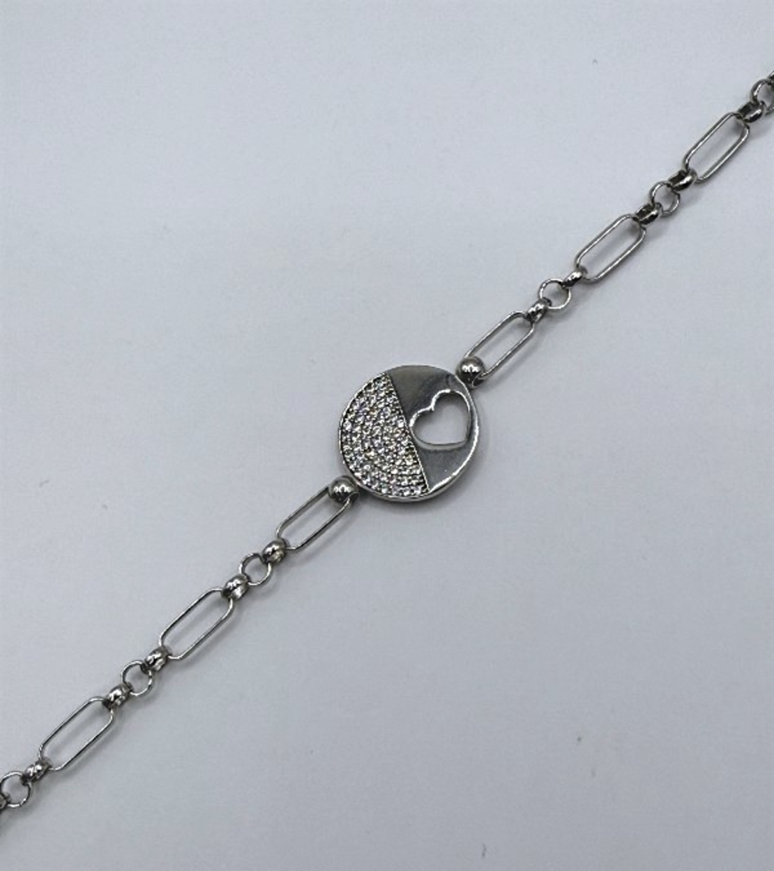 Сребърна гривна с плочка