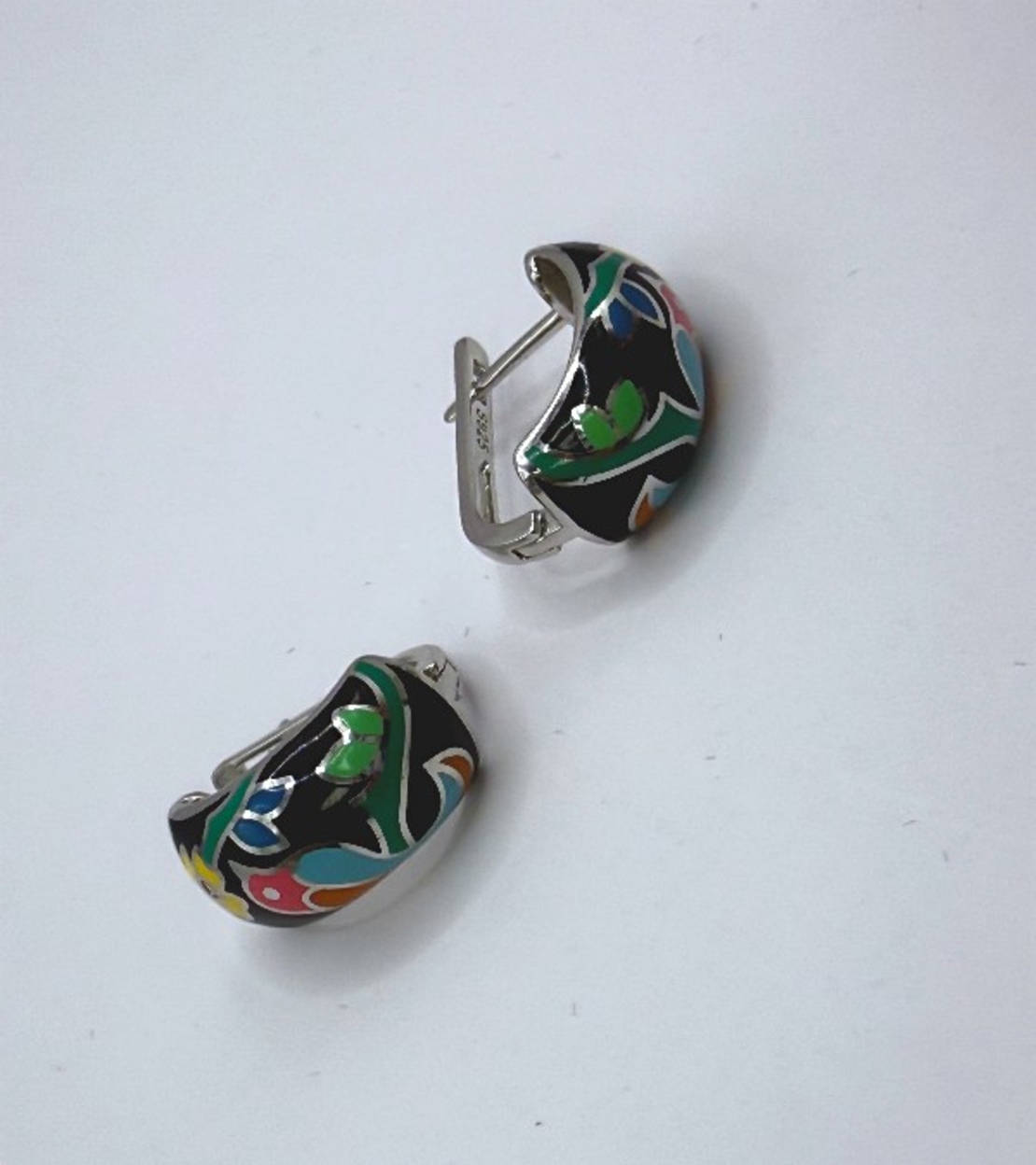 Комплект с цветен емайл и циркони