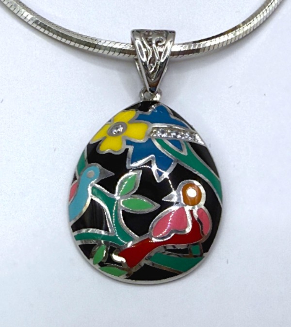 Комплект с цветен емайл и циркони